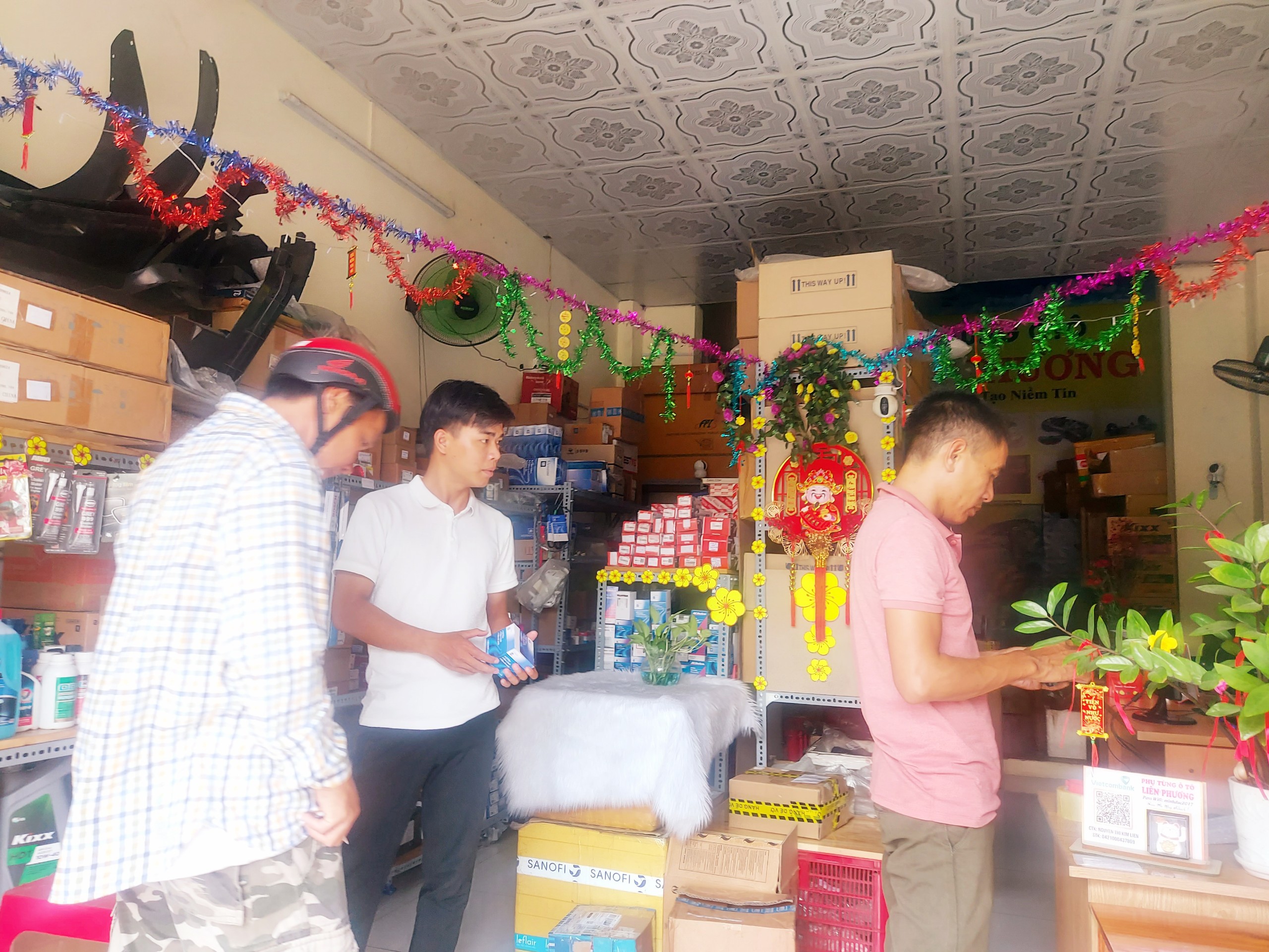 Liên PHương là cửa hàng uy tín phân phối đa dạng các dòng xe Liên PHương là cửa hàng uy tín phân phối đa dạng các dòng xe