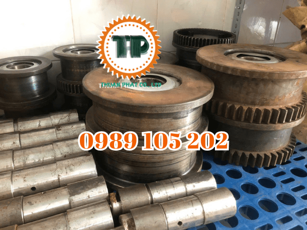 Bánh xe dầm biên cầu trục Bánh xe dầm biên cầu trục