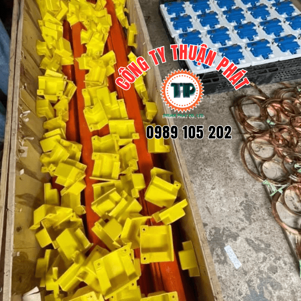 Ray điện hộp kín 3P, 4P, 6P Ray điện hộp kín 3P, 4P, 6P