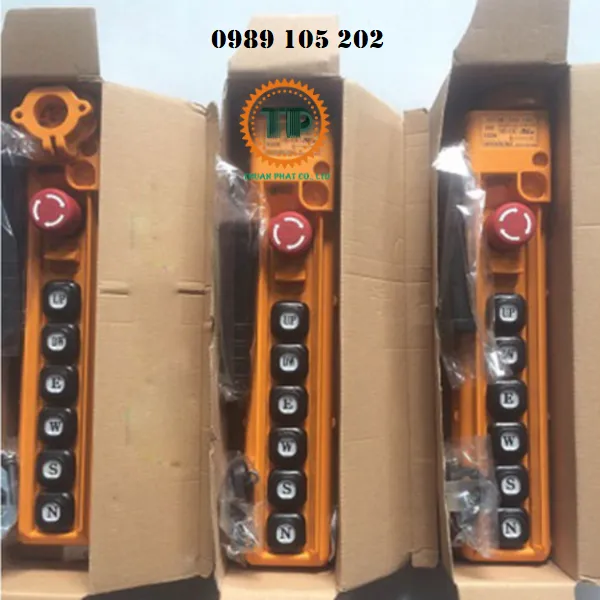 Tay bấm điều khiển cầu trục có dây HY-1026 SBBB