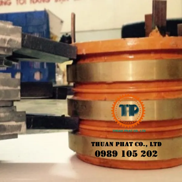 Các loại cổ góp điện 3 pha