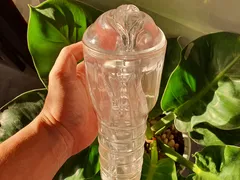 Cốc Thủ Dâm Là Gì? Hướng Dẫn Sử Dụng Cốc Sao Cho Sướng - Mr1985