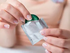 Bao Cao Su Có Chống Được Tất Cả Các Bệnh Lây Truyền Qua Đường Tình Dục Không? Mr1985