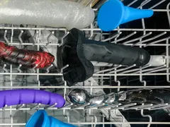 Bao Lâu Nên Vệ Sinh Đồ Chơi Tình Dục? Bí Quyết Giữ Gìn Sức Khỏe & Kéo Dài Tuổi Thọ Sản Phẩm