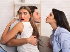 Tại sao nam giới mất hứng thú tình dục với vợ sau hôn nhân?
