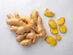 Ngậm Gừng Trước Khi Quan Hệ: Bí Quyết Kéo Dài Thời Gian “Yêu” Hay Chỉ Là Tin Đồn? Mr1985