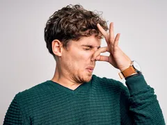 Dương Vật Có Mùi Là Do Đâu? 5 Nguyên Nhân Phổ Biến & Cách Xử Lý - Mr1985