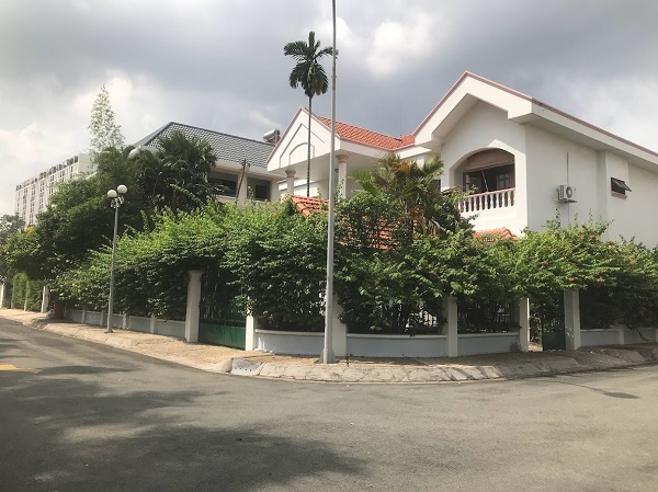 Bán biệt thự Quận 2 góc 2 mặt tiền, diện tích 553m² Bán biệt thự Quận 2 góc 2 mặt tiền, diện tích 553m²