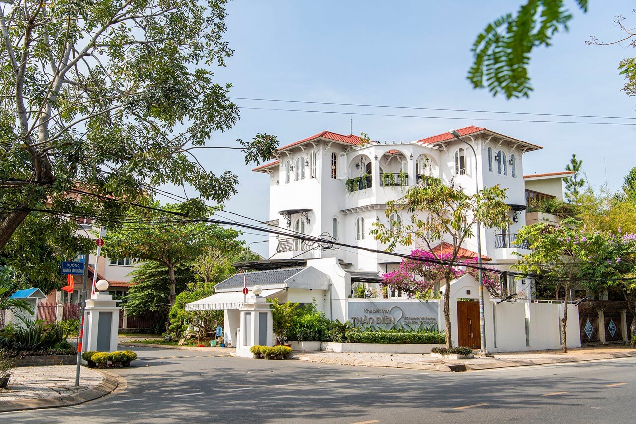 bán villa thảo điền góc 3 mặt tiền nguyễn văn hưởng bán villa thảo điền góc 3 mặt tiền nguyễn văn hưởng