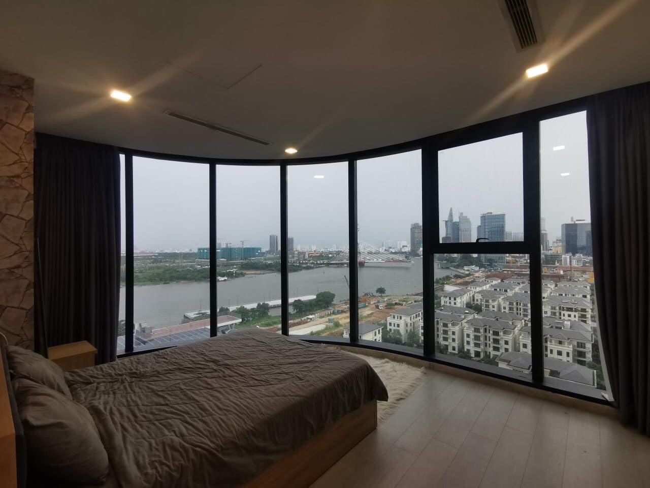 Cho thuê căn hộ 4PN vòng cung view Bitexco và sông tại Vinhomes Golden River Cho thuê căn hộ 4PN vòng cung view Bitexco và sông tại Vinhomes Golden River