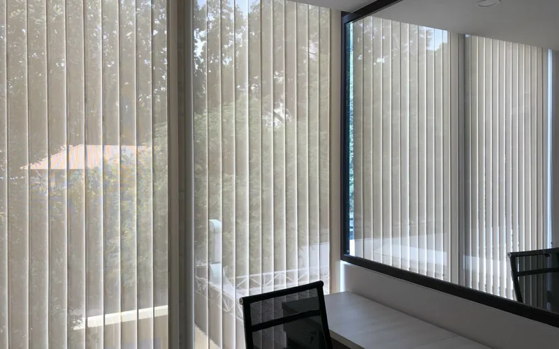 Giặt màn lá dọc: Cách làm sạch và bảo quản hiệu quả