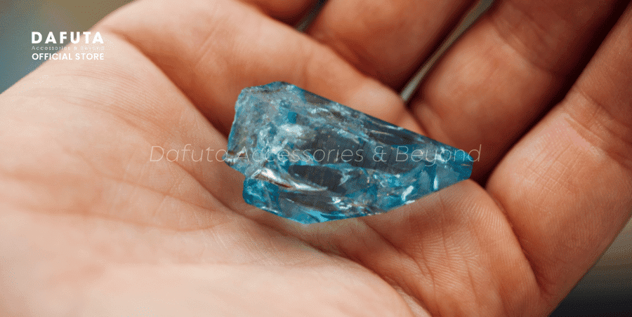 Bí ẩn năng lượng viên đá aquamarine - Viên đá của lòng trung thành, hy vọng và tình yêu