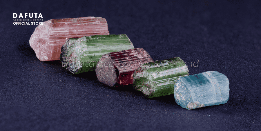 Đa dạng màu sắc và chủng loại của Tourmaline