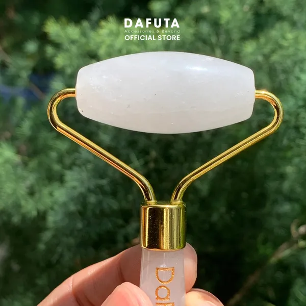 Thanh Lăn Massage Thạch Anh Trong Tự Nhiên Đạt Chuẩn PNJ Lab