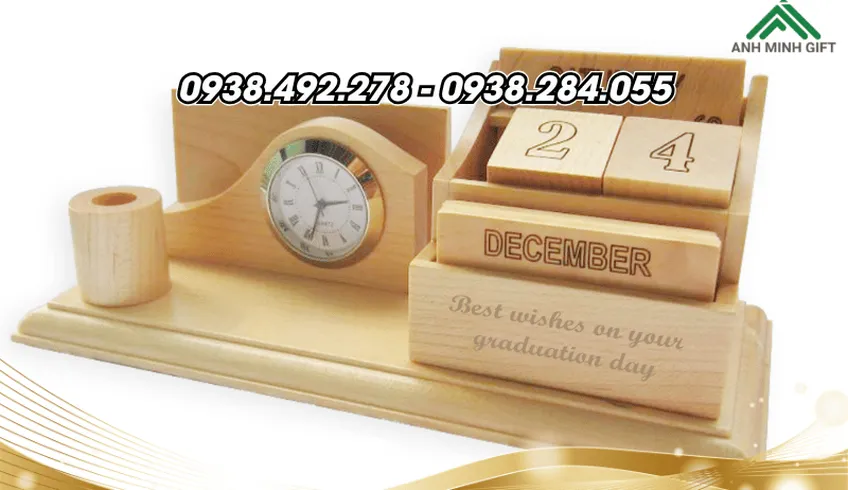Lịch gỗ để bàn làm quà tặng