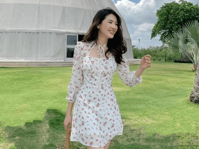 ĐẦM HOA NHÍ TAY DÀI HÀN QUỐC (TRẮNG)