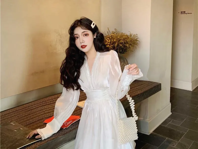 ĐẦM TIÊU THƯ PHỐI TƠ TAY DÀI NHẤN EO HÀN QUỐC (TRẮNG)