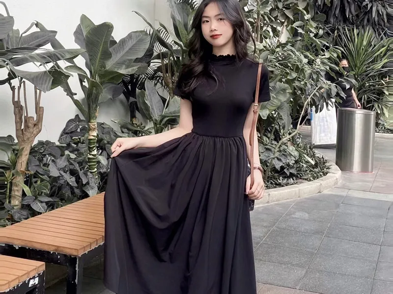 ĐẦM DÁNG DÀI HÀN QUỐC NHẤN PHỒNG VÁY (ĐEN)