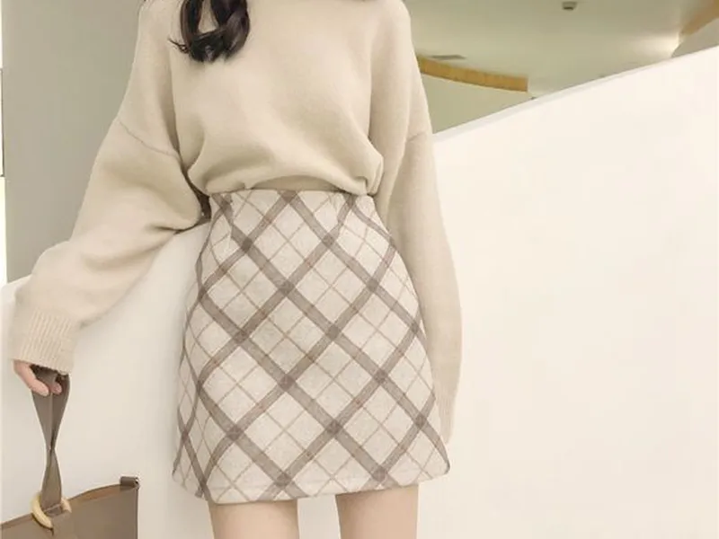 CHÂN VÁY CHỮ A KẺ CHÉO