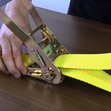 Ưu điểm của dây chằng hàng tăng đơ