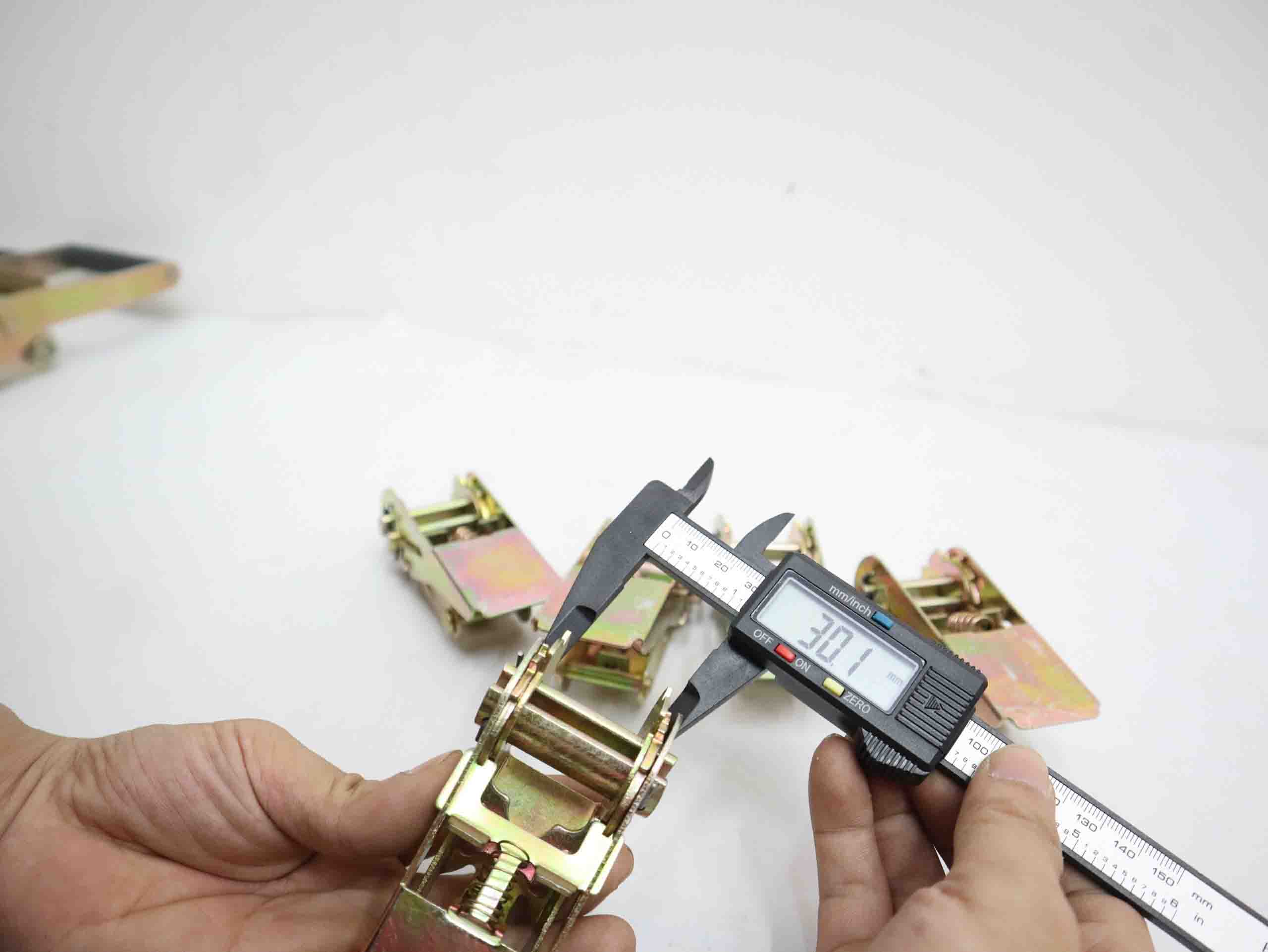 Cấu tạo khóa tăng đơ Cấu tạo khóa tăng đơ