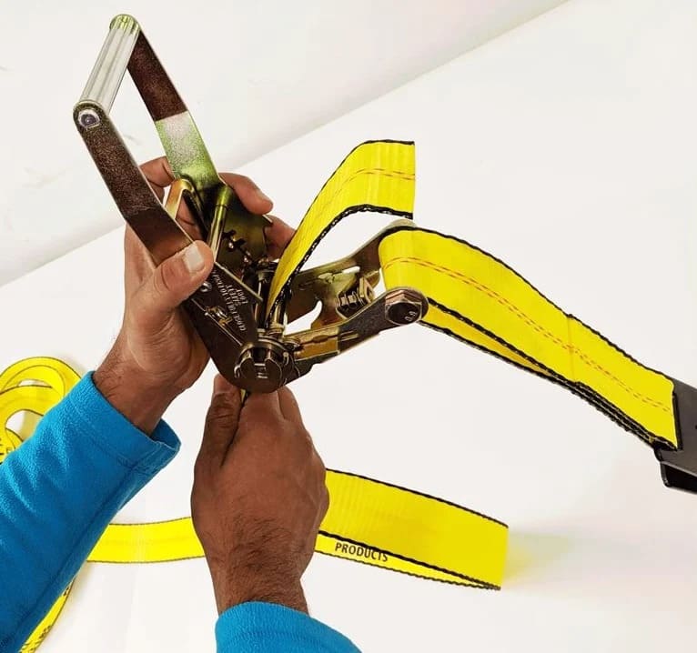 Khác nhau của dây khóa cam và dây tăng đơ