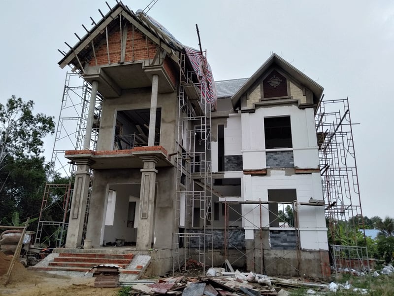 Giá thi công phần thô biệt thự hiện nay: phân tích thực tế