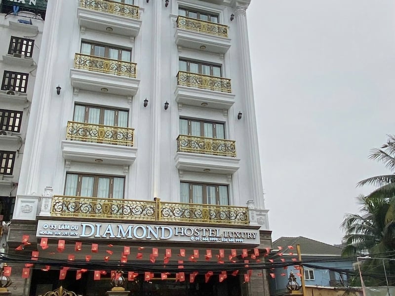 DỰ ÁN: KHÁCH SẠN DIAMOND