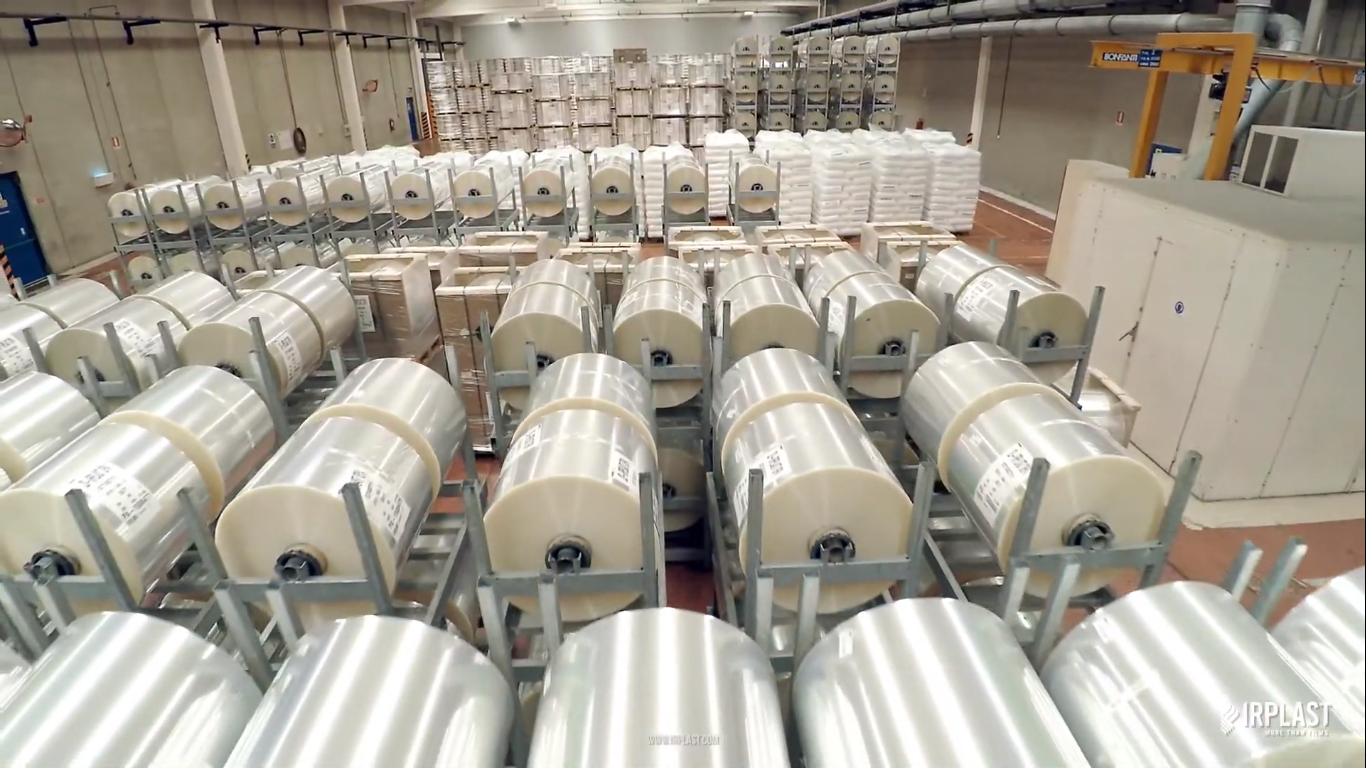 Màng OPP là thành phần chính của băng dính Màng OPP là thành phần chính của băng dính