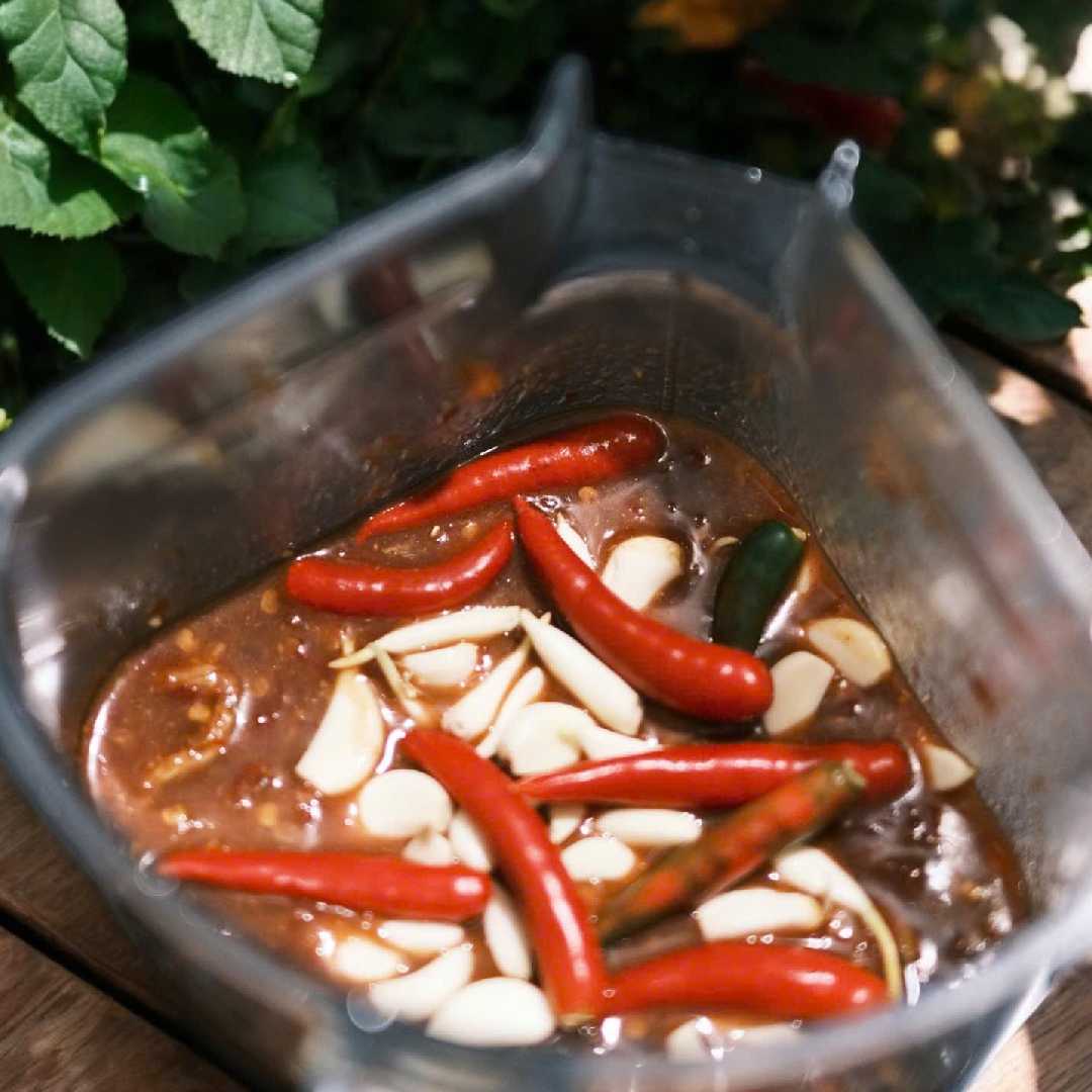 Câu chuyện về mắm cà đu đủ nhà Myun Food - Ẩm thực Buôn Mê: Hành trình gìn giữ hương vị quê nhà.