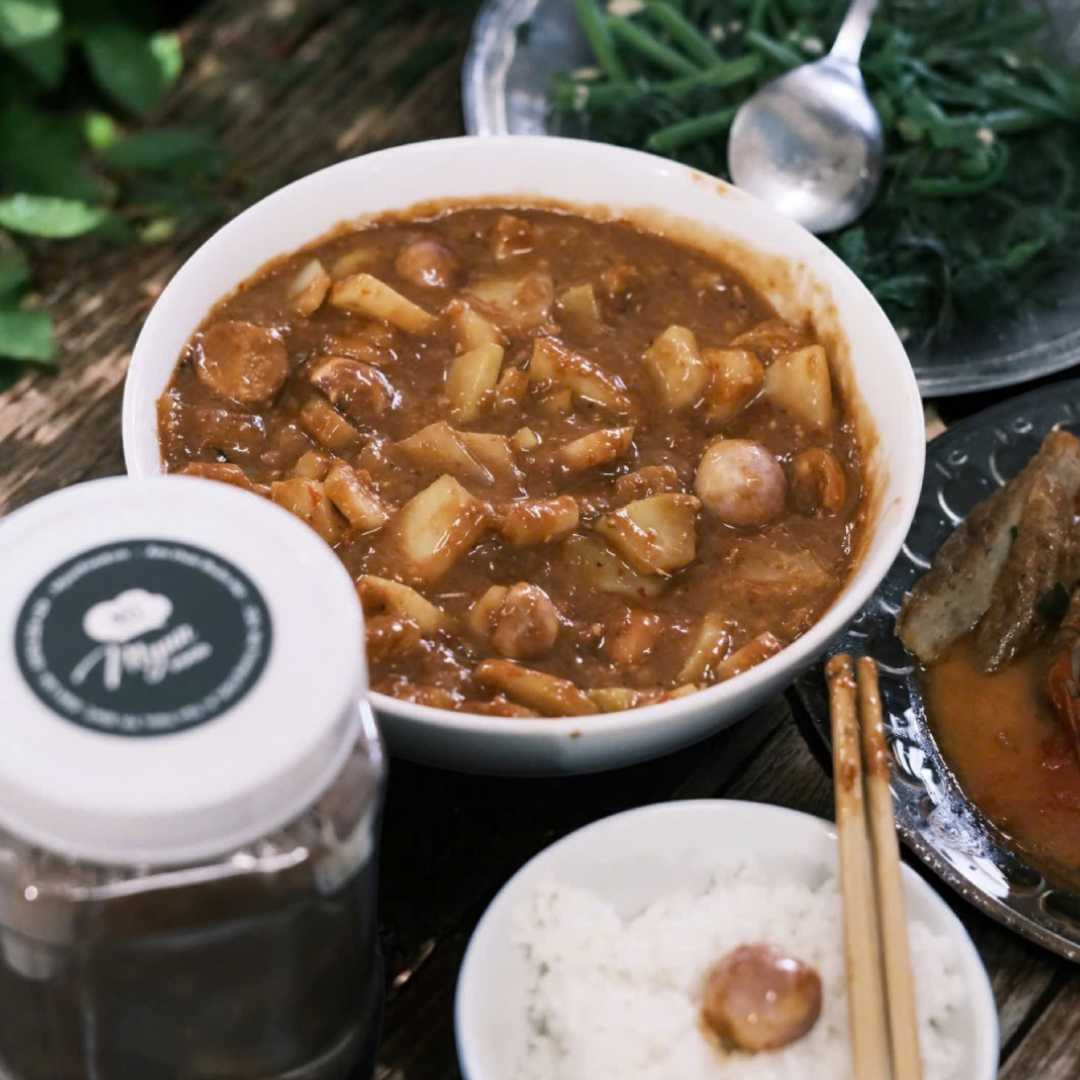 Câu chuyện về mắm cà đu đủ nhà Myun Food - Ẩm thực Buôn Mê: Hành trình gìn giữ hương vị quê nhà.