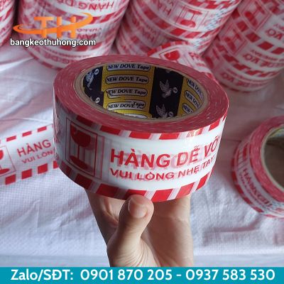 Băng keo hàng dễ vỡ với nền màu trắng chữ đỏ Băng keo hàng dễ vỡ với nền màu trắng chữ đỏ
