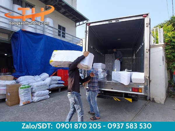 Hỗ trợ giao băng keo cho khách trong khu vực TPHCM Hỗ trợ giao băng keo cho khách trong khu vực TPHCM