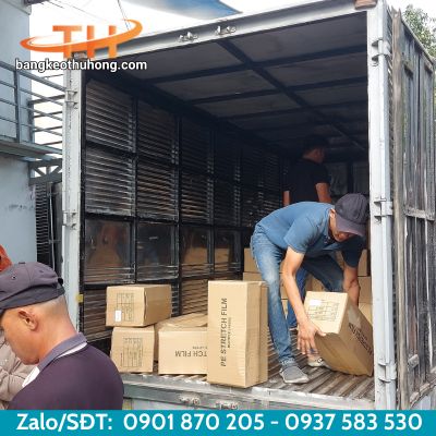 Vận chuyển tận nơi màng PE cho khách Vận chuyển tận nơi màng PE cho khách
