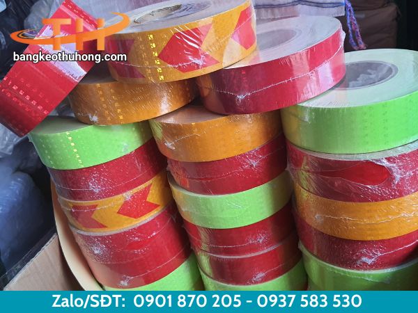 Băng keo sọc mũi tên nhiều màu đủ kích thước Băng keo sọc mũi tên nhiều màu đủ kích thước