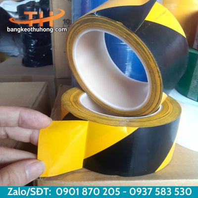 Băng keo dán nền vàng đen Băng keo dán nền vàng đen