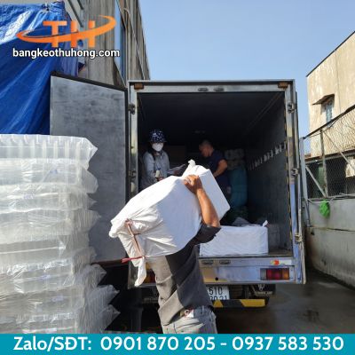 Giao hàng băng keo đục số lượng lớn cho khách Giao hàng băng keo đục số lượng lớn cho khách