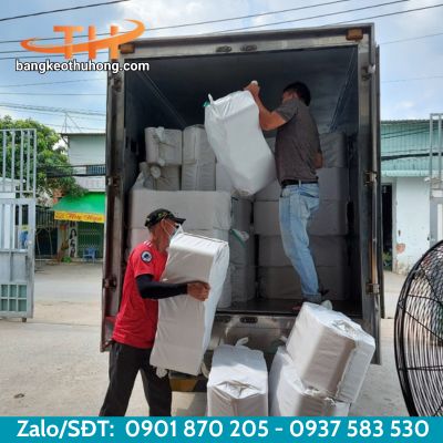 Hình ảnh hoạt động giao băng keo mút xốp 2 mặt 1 Hình ảnh hoạt động giao băng keo mút xốp 2 mặt 1