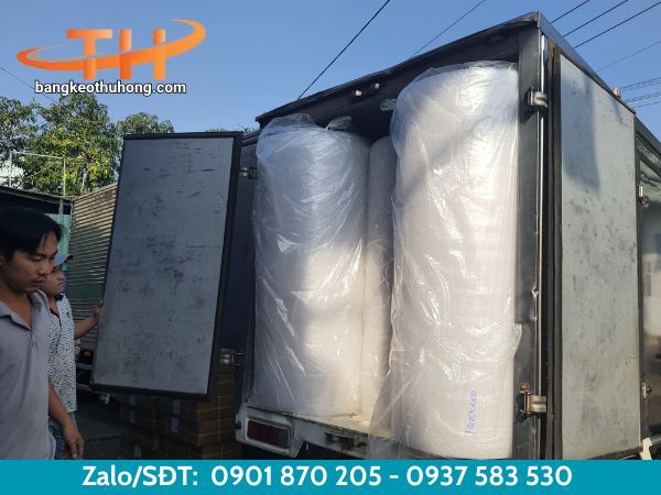 Giao xốp foam nhanh chóng cho khách hàng tại TPHCM Giao xốp foam nhanh chóng cho khách hàng tại TPHCM