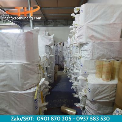 Nên kiểm tra hàng tại kho xem chất lượng băng keo Nên kiểm tra hàng tại kho xem chất lượng băng keo