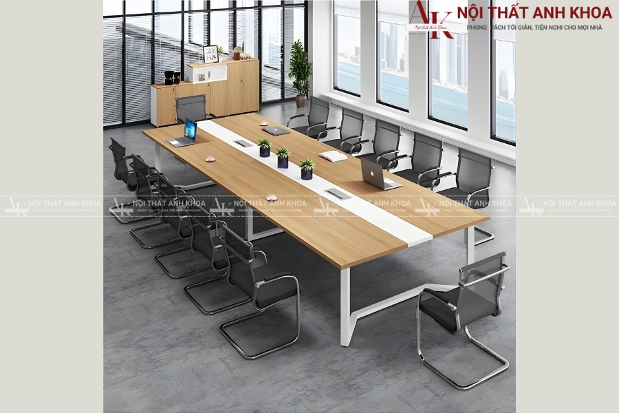 Bàn họp chân sắt cao cấp - Nâng tầm phong cách doanh nghiệp Bàn họp chân sắt cao cấp - Nâng tầm phong cách doanh nghiệp