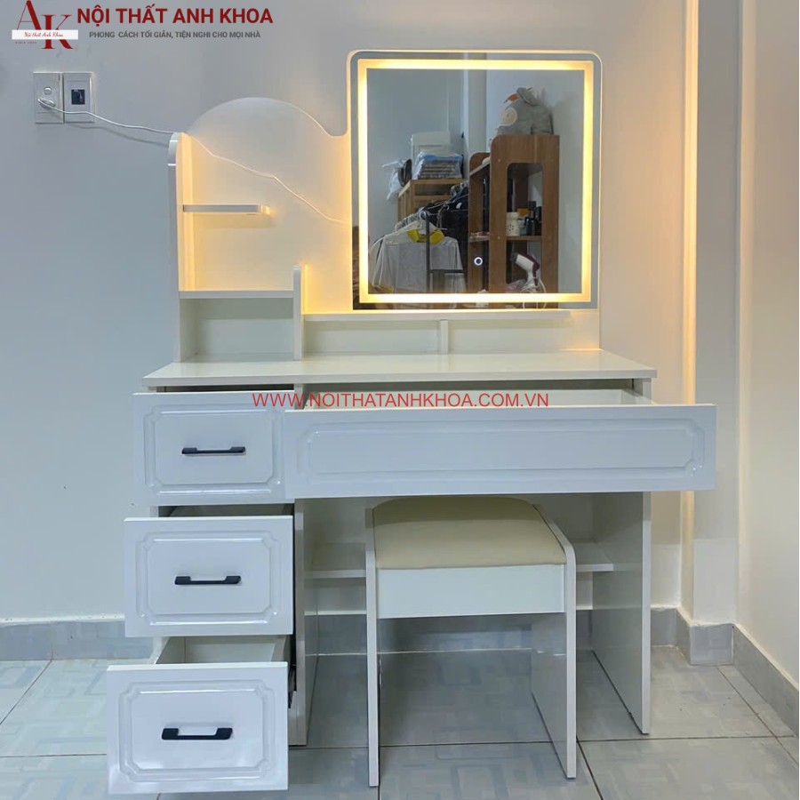 Bàn trang điểm gỗ công nghiệp gam màu trắng thanh lịch Bàn trang điểm gỗ công nghiệp gam màu trắng thanh lịch