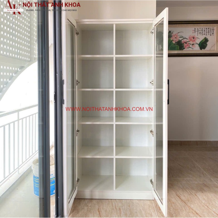 Không gian bên trong của tủ đựng rượu gỗ công nghiệp MDF màu trắng tinh tế Không gian bên trong của tủ đựng rượu gỗ công nghiệp MDF màu trắng tinh tế