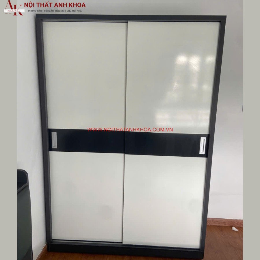 Tủ quần áo cửa lùa gỗ MDF gam màu xám chì phối cánh trắng Tủ quần áo cửa lùa gỗ MDF gam màu xám chì phối cánh trắng