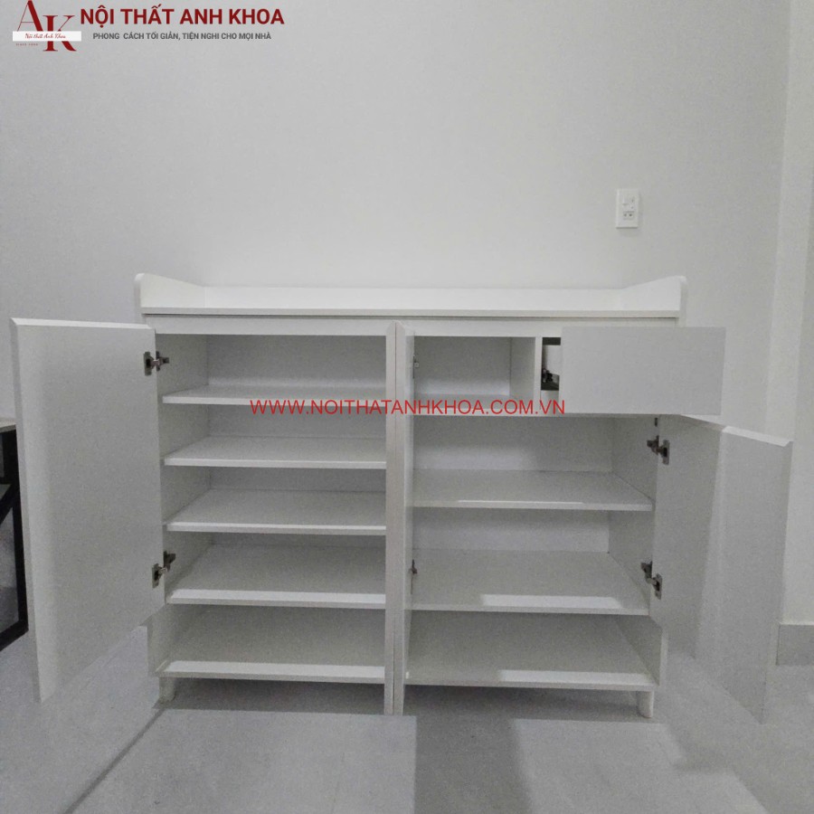 Không gian lưu trữ dày dép rộng rãi, tiện lợi Không gian lưu trữ dày dép rộng rãi, tiện lợi