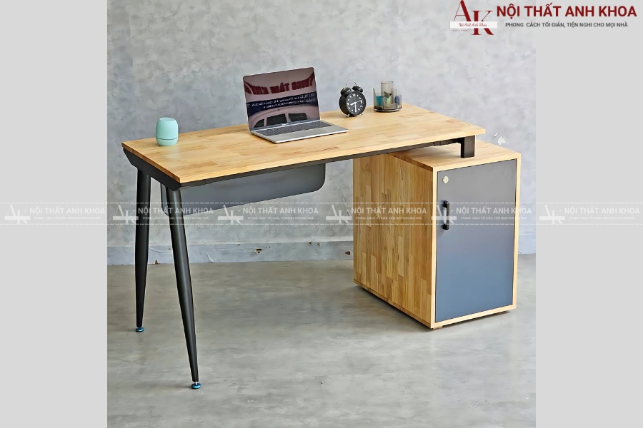 Bàn làm việc gỗ tự nhiên cao cấp - Điểm nhấn sang trọng cho văn phòng Bàn làm việc gỗ tự nhiên cao cấp - Điểm nhấn sang trọng cho văn phòng