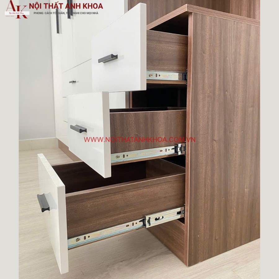 Ngăn kéo rộng rãi, tiện lợi Ngăn kéo rộng rãi, tiện lợi