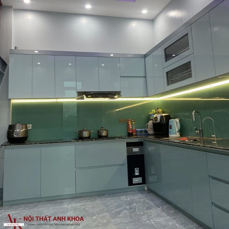 Mẫu tủ bếp acrylic khung cánh màu xanh ngọc đẹp- hiện đại Mẫu tủ bếp acrylic khung cánh màu xanh ngọc đẹp- hiện đại