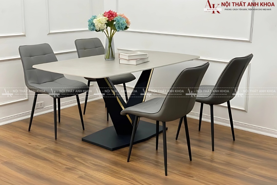 Bàn ăn 4 ghế mặt đá trắng - Phù hợp mọi phong cách nội thất Bàn ăn 4 ghế mặt đá trắng - Phù hợp mọi phong cách nội thất