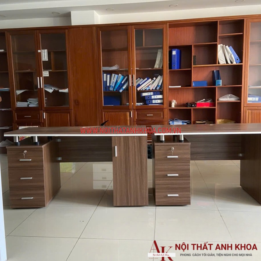 Bàn Giám Đốc Gỗ Công Nghiệp MDF Màu Nâu Vân Gỗ Đẹp Hiện Đại Bàn Giám Đốc Gỗ Công Nghiệp MDF Màu Nâu Vân Gỗ Đẹp Hiện Đại